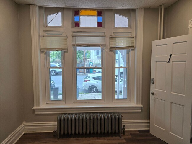 Foto del edificio - 521 Cherokee St