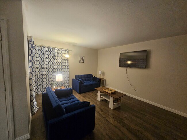 Fully furnished condo - 1454 Santa Anita Dr