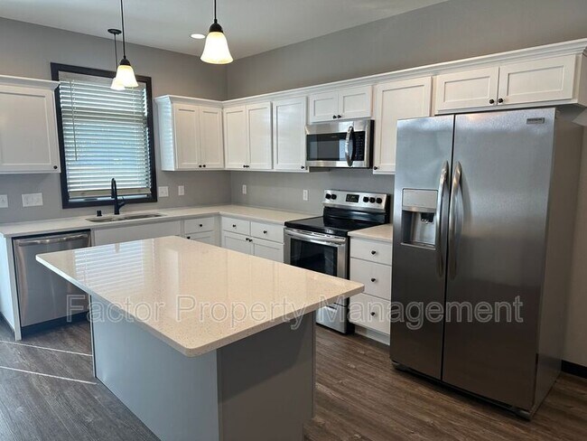 Foto del edificio - 625 Prairie Rose Trl