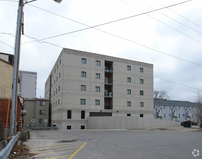 Campustown Brickstone Place Apartments Ames, IA