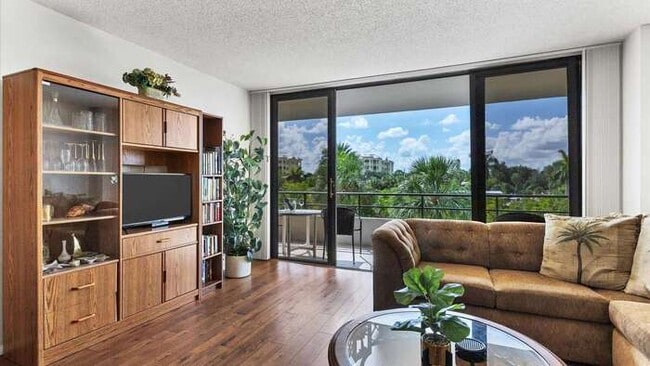 Building Photo - ANC307