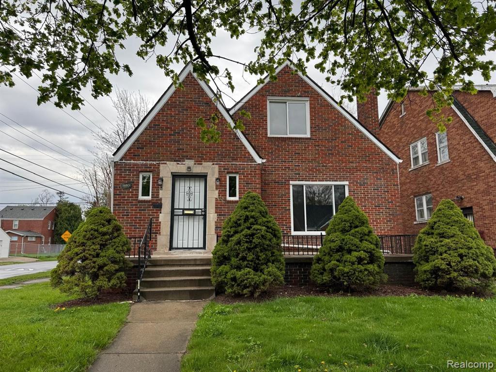 Foto principal - 16801 Washburn St