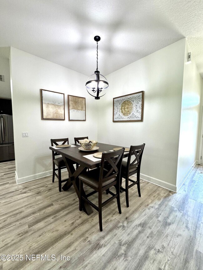 Foto del edificio - 1813 Sugar Maple Rd