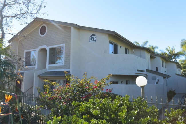 Building Photo - Vista Pacifica Apartments