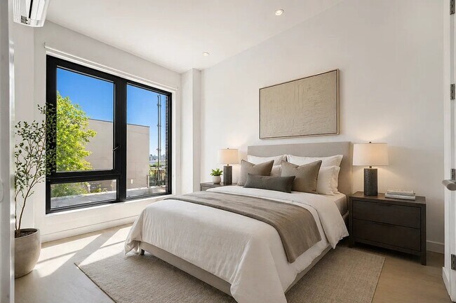 Foto del edificio - 2363 Bedford Ave