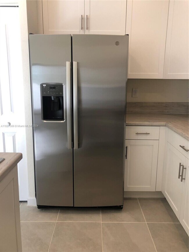 Building Photo - 3424 W 113th St