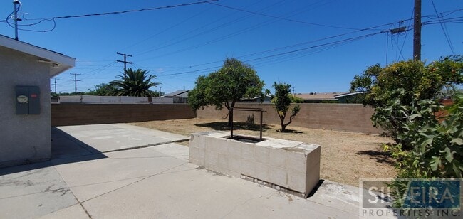 Building Photo - Four bedroom house available!