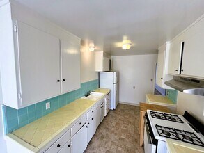 Building Photo - 3105 High St