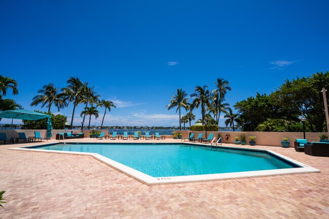 Foto del edificio - 5200 N Flagler Dr