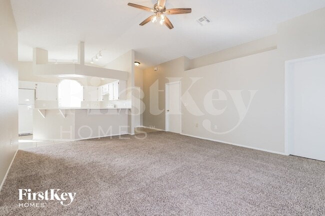 Building Photo - 785 Hunt Dr