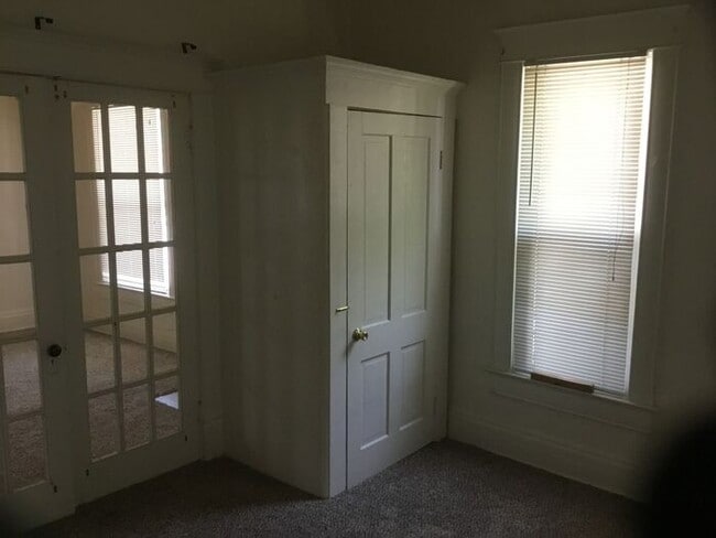 Foto del edificio - 2 Bed/1 Bath Single Family Home in Downtow...