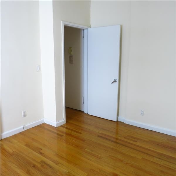 Building Photo - 410 East 89th Street