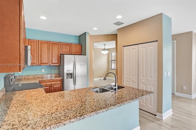Foto del edificio - 4 br, 2.5 bath House - 4616 NW 59th St