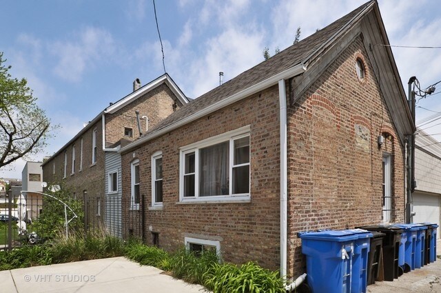 Building Photo - 1731 W Potomac Ave