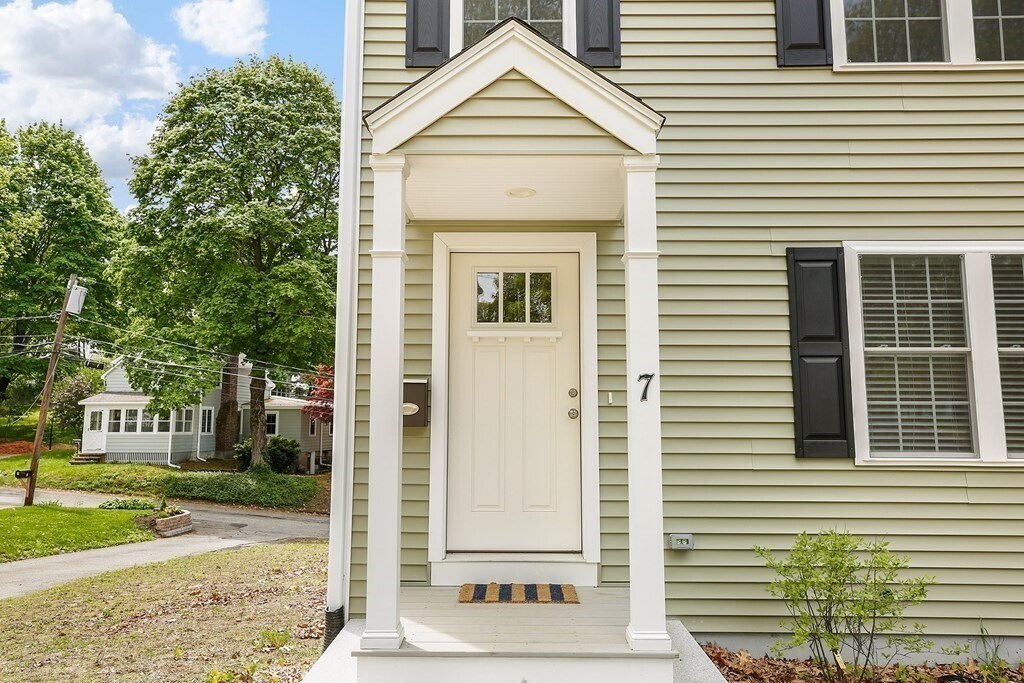 7 Allen St, Woburn, MA 01801 Townhome Rentals in Woburn MA