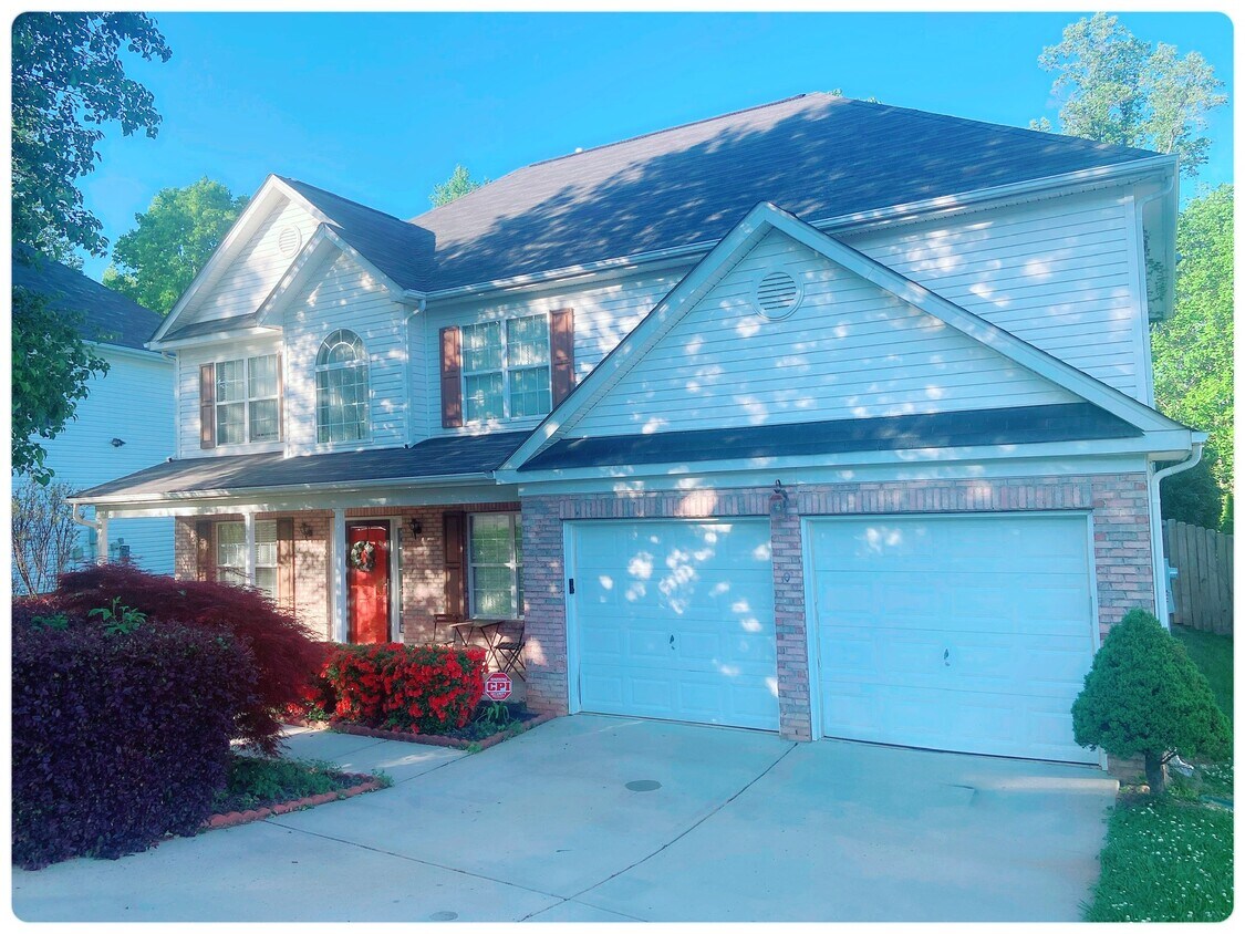 Primary Photo - 5020 Eagle Creek Dr