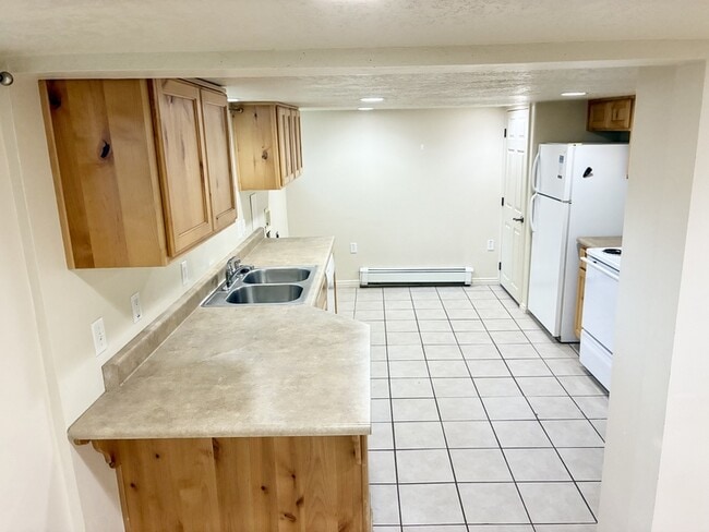 Building Photo - 268 S 900 W