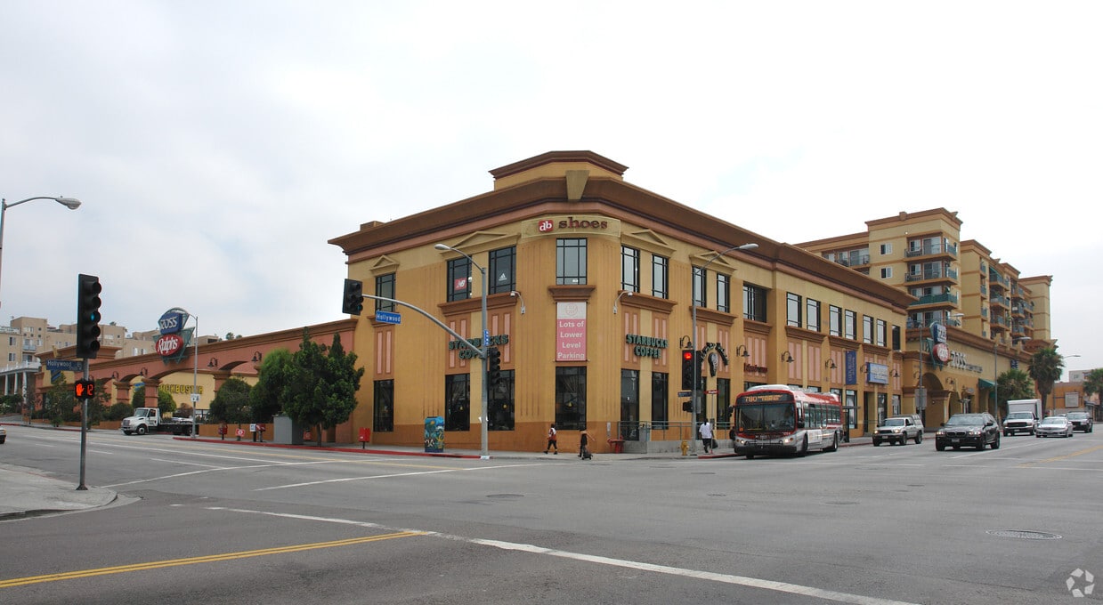Building Photo - Hollyview