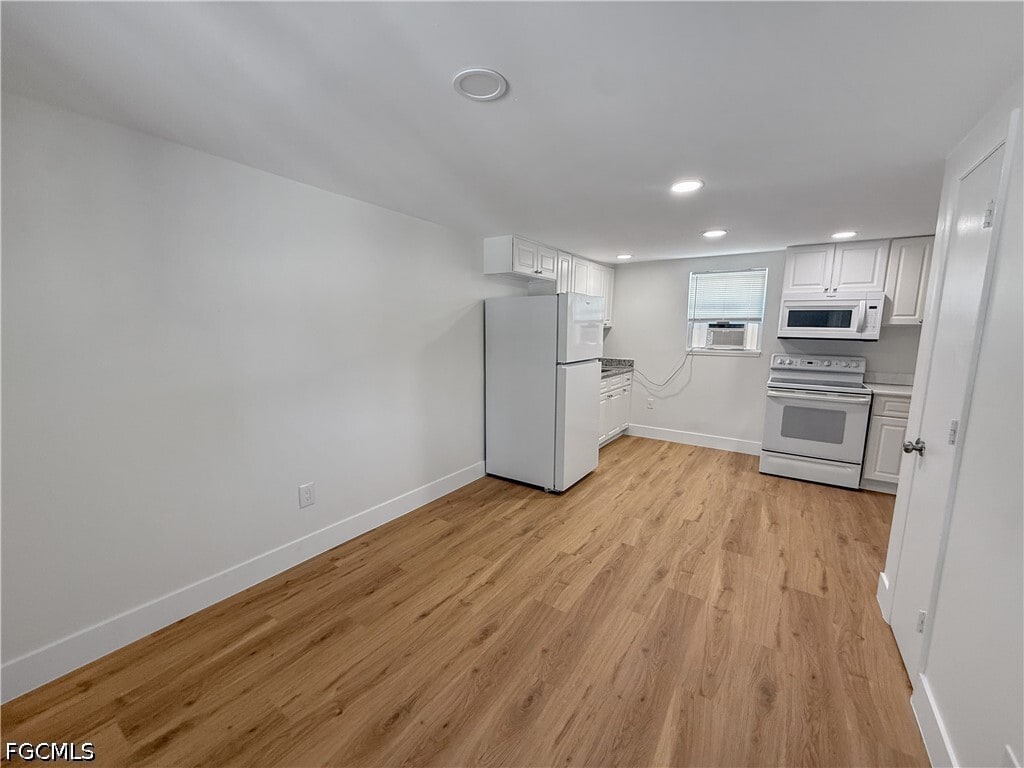 Building Photo - 204 2nd St