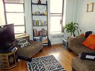 Building Photo - 76 Rivington St