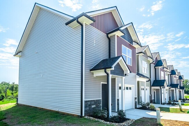 Building Photo - 141 Marbella Cir