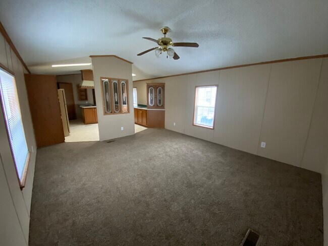 Foto del edificio - 4184 Bickel St