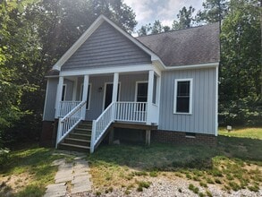 Building Photo - 142 Gene Rd