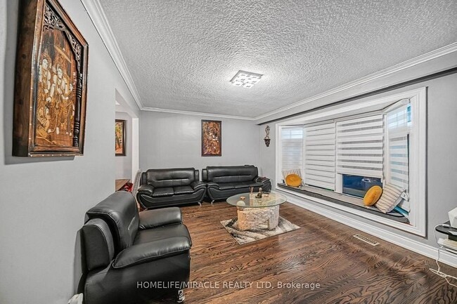 Building Photo - 105 Silurian Rd