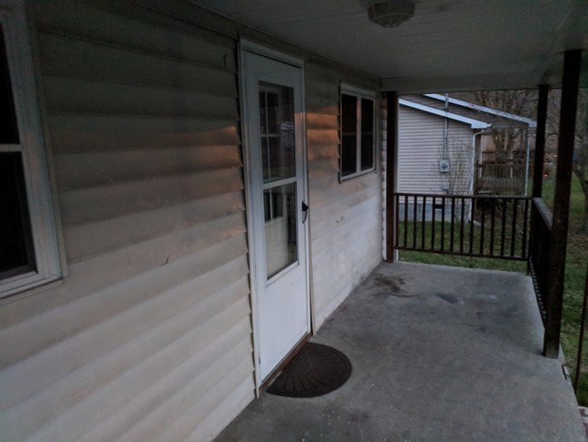 Building Photo - 62 BLACKSTONE Ln