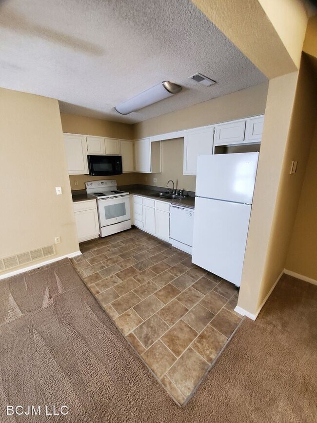 Foto del edificio - 3 br, 2.5 bath House - 109 Cambridge Meado...