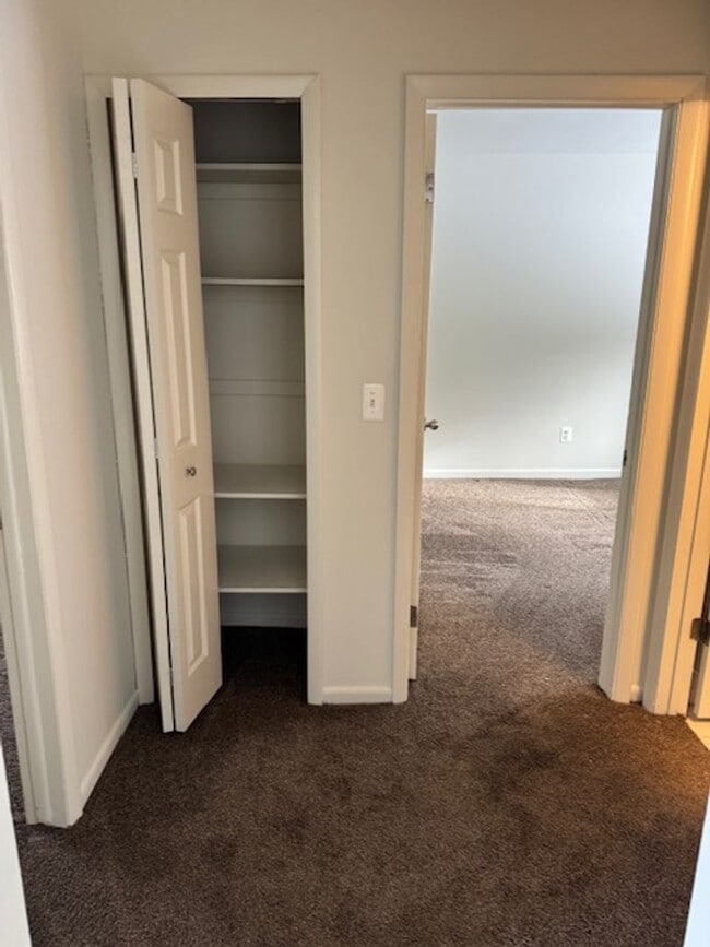 Foto del edificio - RANCH STYLE 2 BEDROOM DUPLEX FOR LEASE