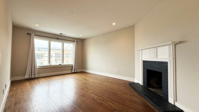 1435-1437 19th Avenue - 1435-1437 19th Avenue Apartment