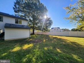 Building Photo - 152 Wedgefield Dr