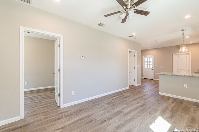 Foto del edificio - 307 W Lubbock St