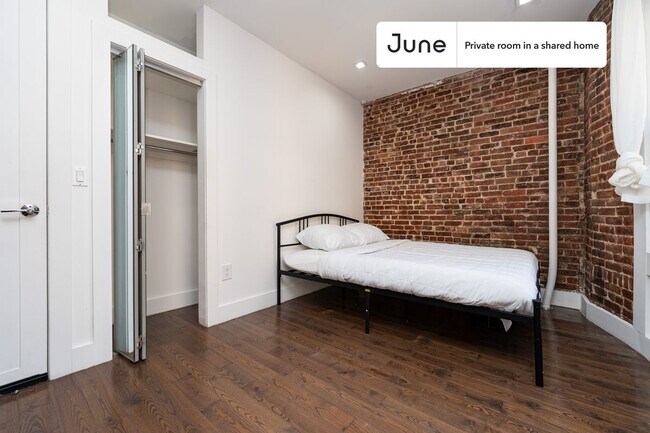 Building Photo - Room in Shared 4 bed/2 bath home in West Harlem