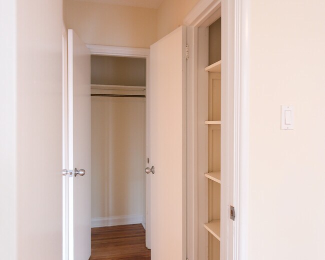 Photo du bâtiment - Crestview Apartments