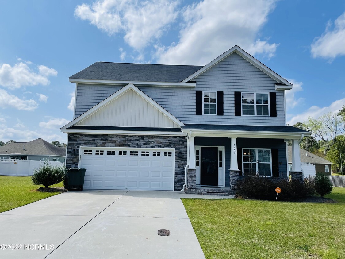 3808 E Baywood Ln, Greenville, NC 27834 House Rental in Greenville