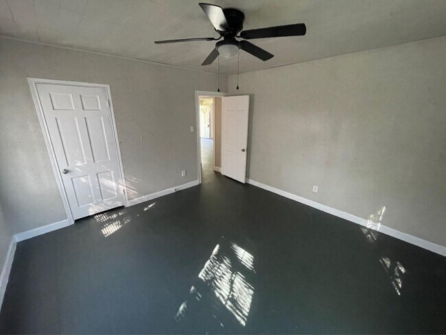 Foto del edificio - 3116 Alamo Ave