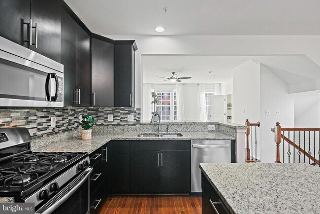 Foto del edificio - 7305 Summit Rock Rd