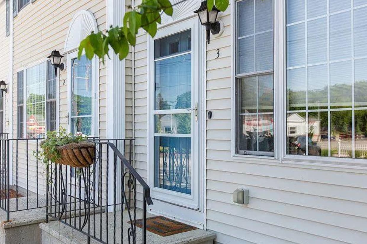 322 Nashua St, Milford, NH 03055 Townhome Rentals in Milford NH