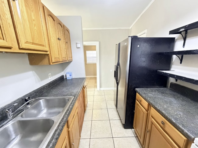 Building Photo - 3817 Peach Dr