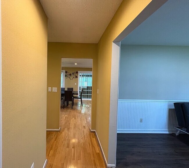 Foto del edificio - 16064 Jersey St