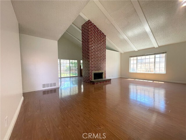 Foto del edificio - 16712 Stowers Ave