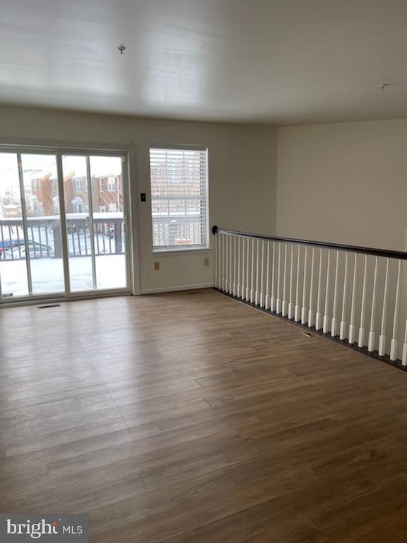 Building Photo - 1300 Waterway Ct