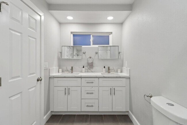 Foto del edificio - 4BD/2BA Recently Renovated Home in Escondido