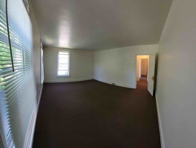 Foto del edificio - 915 W Highland St