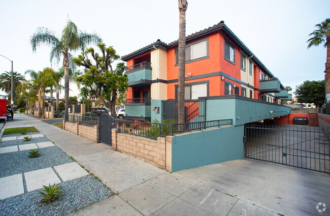 Building Photo - Locust Avenue Apartments