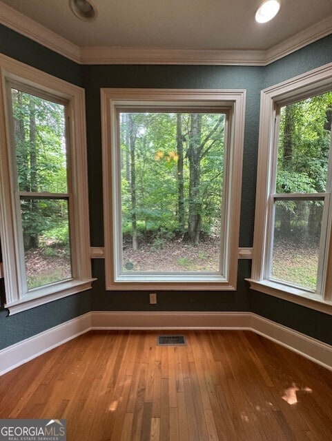 Building Photo - 207 Lakeview Ct