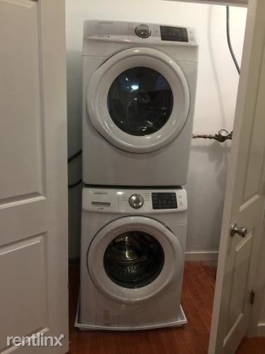Building Photo - 3 br, 3 bath Apartment - 622 S 42nd St #9