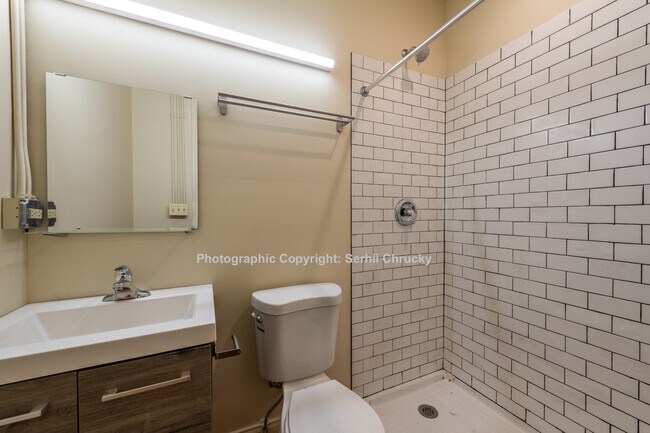 Foto del edificio - 934 W 19th St
